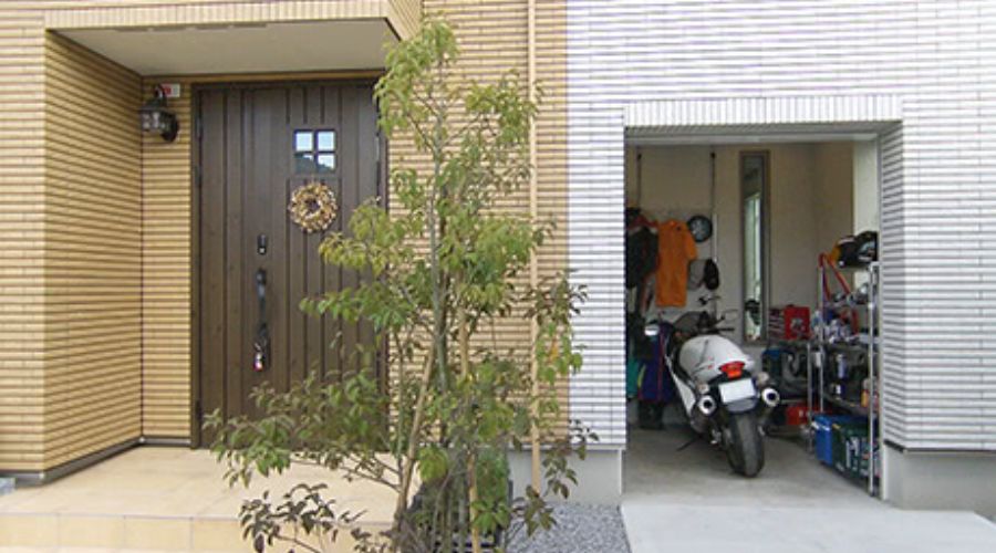 一条工務店の3階建てのビルトインガレージ住宅
