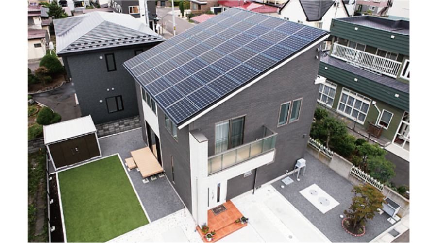 一条工務店の太陽光発電付住宅外観