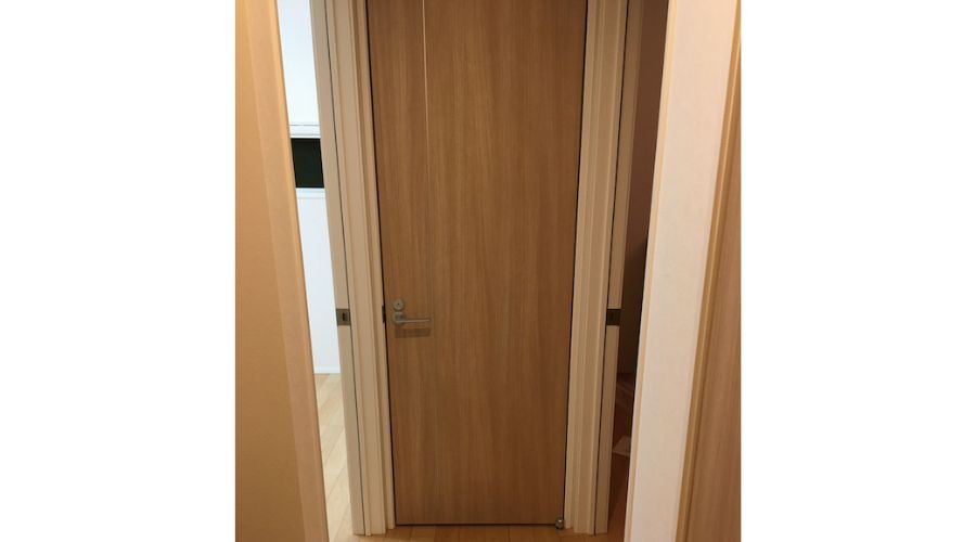 一条工務店の室内ドアの開き戸
