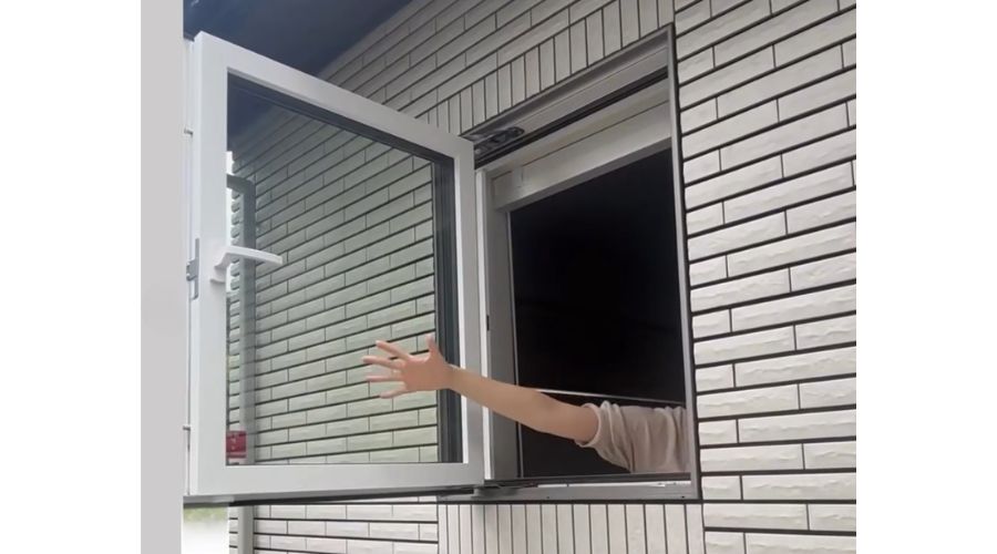 一条工務店の開き窓