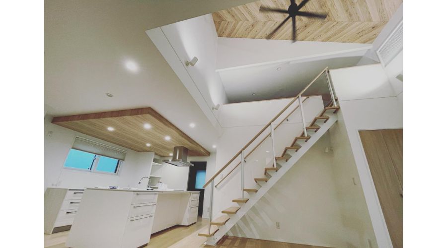 一条工務店の平屋リビングのロフト(1.5階中二階)