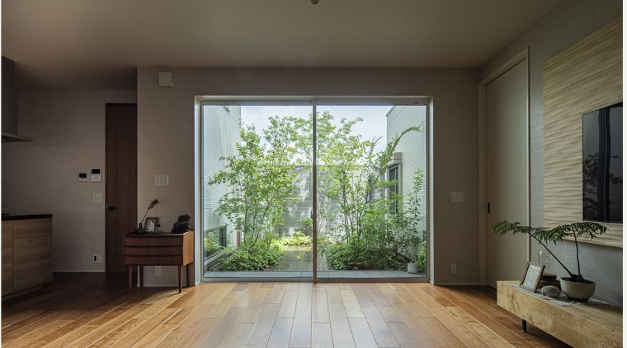 中庭のある鉄骨住宅